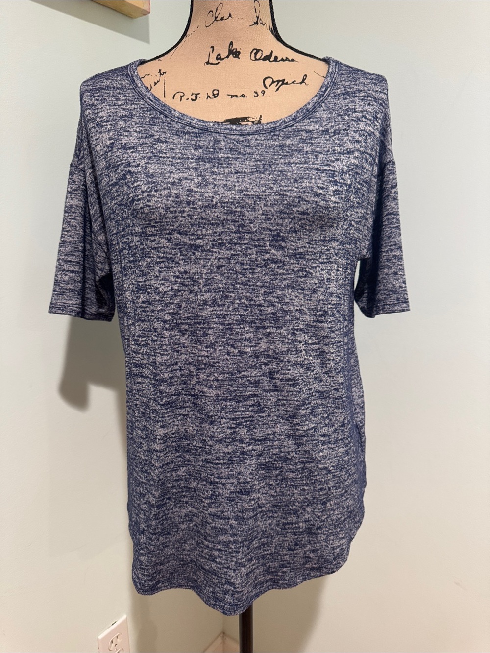 Gap size small Women's 3/4 Sleeve Heathered Navy Top